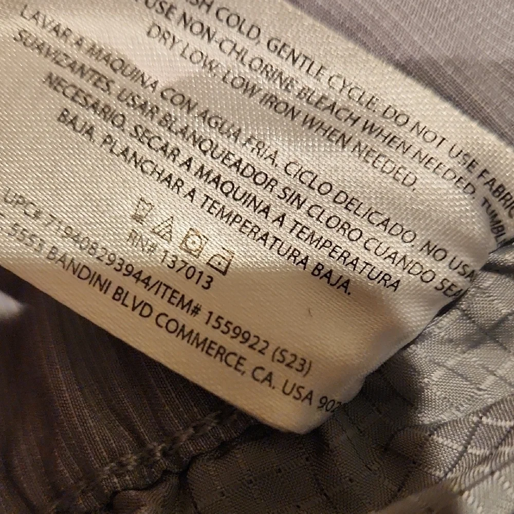 ❤️ NWOT! BANANA REPUBLIC FLAT FRONT SHORTS, 32